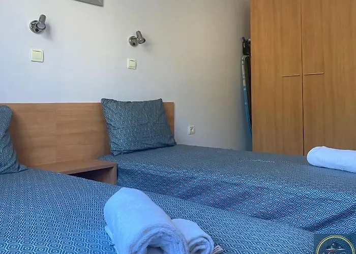 Апартамент 2 Bed At Watermill Complex *